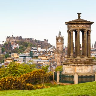 landscape image of the town of Edinburgh